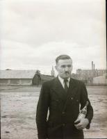 cca 1960 Tiszavölgyi József (1909-?) fotóriporter hagyatékából 99 db vintage negatív, különféle témá...