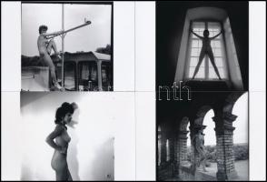 cca 1981 Szép leányok egy csokorban, szolidan erotikus fényképek, 55 db vintage negatívról készült m...