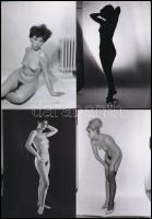 cca 1978 Szolidan erotikus fényképek maxi tétele, 77 db vintage negatívról készült mai nagyítás, 9x1...