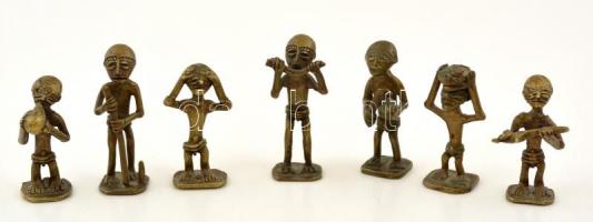 Bronz afrikai figura, 7 db, m: 5 és 6 cm