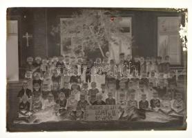 cca 1935 Tass - iskolai osztály, műhelyek, gazdálkodók, Lőcsei Árpád (?-?) kecskeméti vándorfényképé...