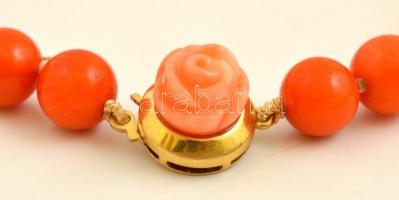 Korall nyaklánc, festett, arany(Au) 9K kapoccsal, jelzett, h: 41 cm