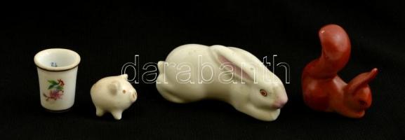 Kis porcelán tétel: Hollóházi mókus, Drasche nyúl, Hollóházi gyűszű, malacka, matricásak, részben jelzettek, kopásokkal, különböző méretben