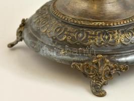 Puttós aufsatz,  spiáter, kopott, egyik láb sérült, m: 27,5 cm