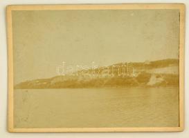cca 1900 Fonyód, látkép a Balaton felől, kartonra kasírozva, 12x17 cm