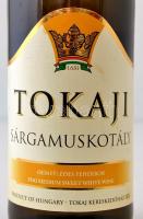 2011 Tokaji sárgamuskotály, Tokaj Kereskedőház Zrt., bontatlan, 0.75 l./ 2011 Tokaji Yellow Muscat, ...