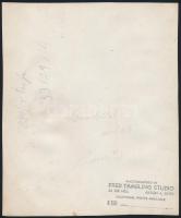 Kerékpáros versenyző fotója, hátulján pecséttel jelzett (Fred Tambling Studio, Akron, Ohio), felirat...