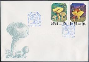Mushroom set + mini sheet + 3 FDC Gombák sor + kisív + 3 db FDC
