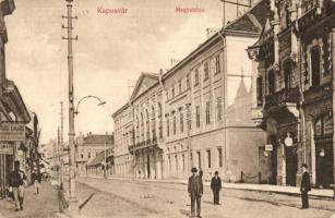 Kaposvár, Megyeháza, Neumann Elek és Soós Lajos üzletei. Fenyvesi Béla kiadása (EK)