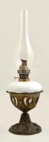 Lámpagyár Budapest márkájú petroleumlámpa, spiáter-porcelán, búrával, jó állapotban, m: 47 cm
