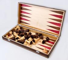 Dekoratív nagyméretű sakk készlet, fa, újszerű állapotban, 50x50 cm