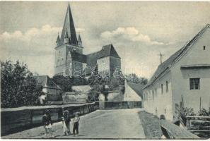 Nagydisznód, Heltau, Cisnadie; Ev. Kirchenkastell von der Süd-Ost-Seite. Photogr. E. Fischer, Lichtdruck v. Jos. Drotleff / utcakép, erődtemplom / street view, castle church (EK)