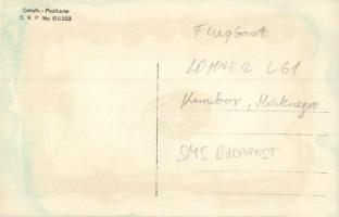 SMS Budapest osztrák-magyar Monarch-osztályú partvédő csatahajó, mellette Lohner L61 hidroplán / SMS...