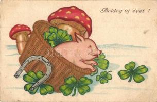 23 db főként RÉGI üdvözlőlap, vegyes minőségben / 23 mostly modern greeting postcards, mixed quailty