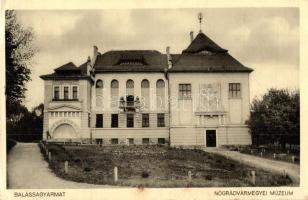 39 db RÉGI és MODERN magyar városképes lap, vegyes minőségben / 39 modern and pre-1945 Hungarian town-view postcards, mixed quailty
