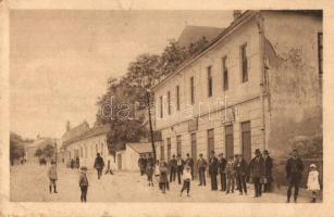 Királyhelmec, Královsky Chlmec; Fő utca, szövetkezeti üzlet. Alexander Halász kiadása / main street, cooperative shop (EB)