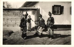 Mezőkövesd - 2 db régi képeslap, népviselet, folklór / 2 pre-1945 postcards, folklore