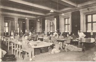 Militär-Rekonvaleszenten-Anstalt. Mannschafts-Krankenraum, Parterre / Military convalescent hospital, room interior with soldiers