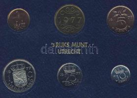 Hollandia 1977. 1c-1G 5klf + zseton forgalmi szettben T:BU Csak 17000db RR!!