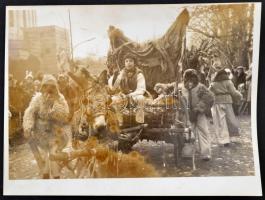 cca 1960 és 1980 közötti vintage fényképek, sokféle témáról, egy részük feliratozva, 18x24 cm és 13x...