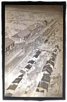 cca 1940 Budapest, Kispest, kirakodó vásár, vintage üveglemez negatív Tiszavölgyi József (1909-?) fotóriporter hagyatékából, 10x15 cm