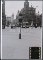 cca 1940 Budapesti villamos a Kígyó téren, vintage negatív (24x36 mm) és az erről készült mai nagyítás, 18x13 cm