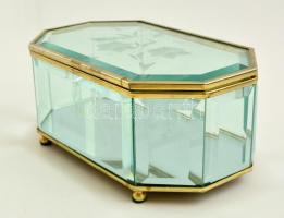 Üveg doboz, réz szélekkel metszett üveg betéttel, csiszolt virág mintával a tetején, jó állapotban, ...