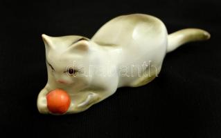 Zsolnay porcelán cica, kézzel festett, jelzett, hibátlan, h: 11,5 cm