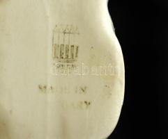 Zsolnay porcelán cica, kézzel festett, jelzett, hibátlan, h: 11,5 cm