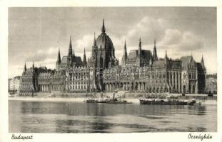 Budapest V. Országház, Parlament, gőzhajó (EK)