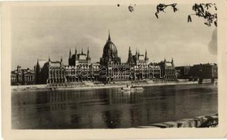 Budapest V. Országház, Parlament, gőzhajó. Képzőművészeti Alap kiadása (EK)