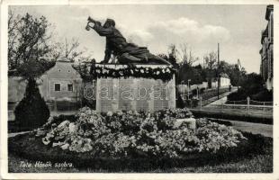 Tata katonai emlékmű