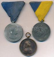 1938. Felvidéki Emlékérem - II. Rákóczi Ferenc Br emlékérem mellszalag nélkül + 1940. Erdélyi részek felszabadulásának emlékére cink emlékérem mellszalaggal. Szign.:BERÁN + 1941. Délvidéki Emlékérem cink emlékérem mellszalaggal. Szign.: BERÁN L. T:2,2- ph.,patina Hungary 1938. Commemorative Medal for the Liberation of Upper Hungary bronze medal without ribbon + 1940. Commemorative Medal for the Liberation of Transylvania zinc medal with ribbon. Sign.:BERÁN L. + 1941. Commemorative Medal for the Return of Southern Hungary zinc medal with ribbon. Sign.:BERÁN L. C:XF,VF patina,edge error
