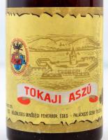 1983 Tokaji Aszú, 4 puttonyos, tokaji borkülönlegesség, bontatlan palackban, 0,5 l