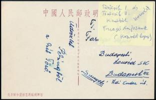 Törőcsik István és Ferenc labdarúgók aláírása Faragó Lajos részére Kínából küldött levelezőlapon