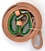 Posztóval bélelt kutya nyakörv, borjúbőr pórázzal, nyakörv: 42 cm, póráz: 110 cm