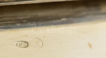 Ezüst(Ag) cigarettatárca, belsejében gravírozott monogrammal, jelzett, 11x8x1 cm, nettó: 168,9 g