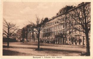 Budapest XII. Alkotás utca részlet, cukrászda (EK)