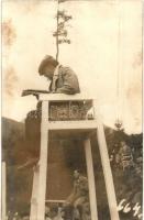 Ótátrafüred, Stary Smokovec, Alt-Schmecks; teniszpálya, játékvezetői szék a bíróval / referee, tennis court. photo (vágott / cut)