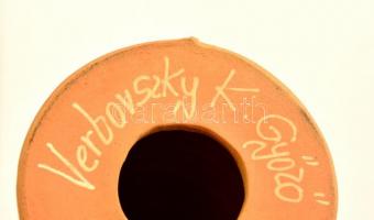 Verbovszky K. Győző (?-?): Lány ernyővel. Mázas kerámia, hibátlan, jelzett, m: 23 cm