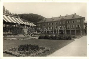 Parád-Gyógyfürdő - 8 db régi megíratlan városképes lap / 8 pre-1945 unused town-view postcards