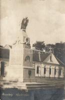 Németbóly katonai emlékmű Foto