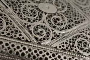 Ezüst(Ag) filigrán cigarettatárca, jelzett, 7,8x8,8 cm, nettó: 157,3 g