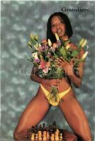 41 db MODERN sakk képeslap vegyesen, közte néhány erotikus darab / 41 MODERN mixed chess postcards, ...