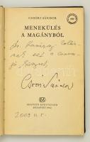 Csoóri Sándor: Menekülés a magányból. Bp., 1962. Magvető. Kiadói egészvászon kötésben. A szerző által dedikált példány!