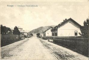 Parajd, Praid; Sóbányai tiszti lakások, utcakép. Ifj. Lázát Antalné kiadása / salt mine officers' houses, street view (EK)