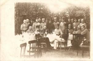 1914 Budapest, Honvédelmi tüzérek önkéntes iskolájának tanári tisztikara / Teachers of the artillery school. group photo (EK)