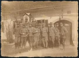 1917 Selze(Szlovénia), K.u.k. 271. Marschbataillon tiszti kara, hátoldalon feliratozott fotó, 9x12 cm