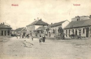 Miskolc, Tetemvár; utcakép, Deutsch Ferenc üzlete, pálinkamérés (EK)
