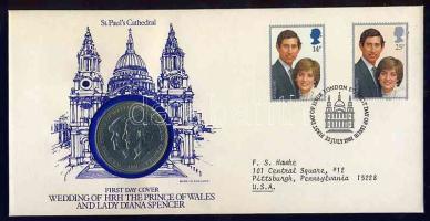 Nagy-Britannia 1981. 25p "Károly herceg és Lady Diana" esküvője alakmából kiadott emlékérem érmés borítékon, dísztokban, tanúsítvánnyal T:1